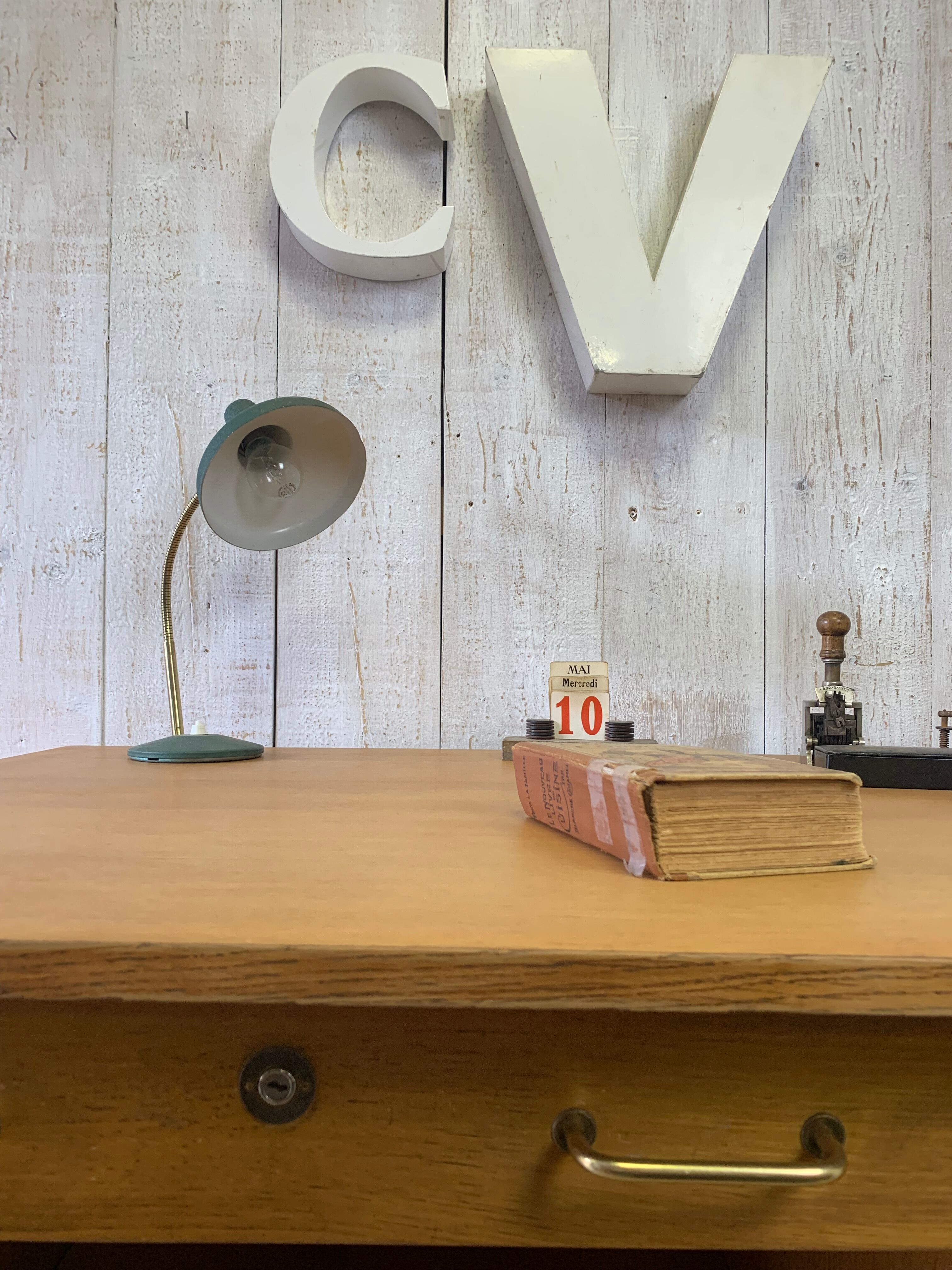 Vintage "spirol" desk