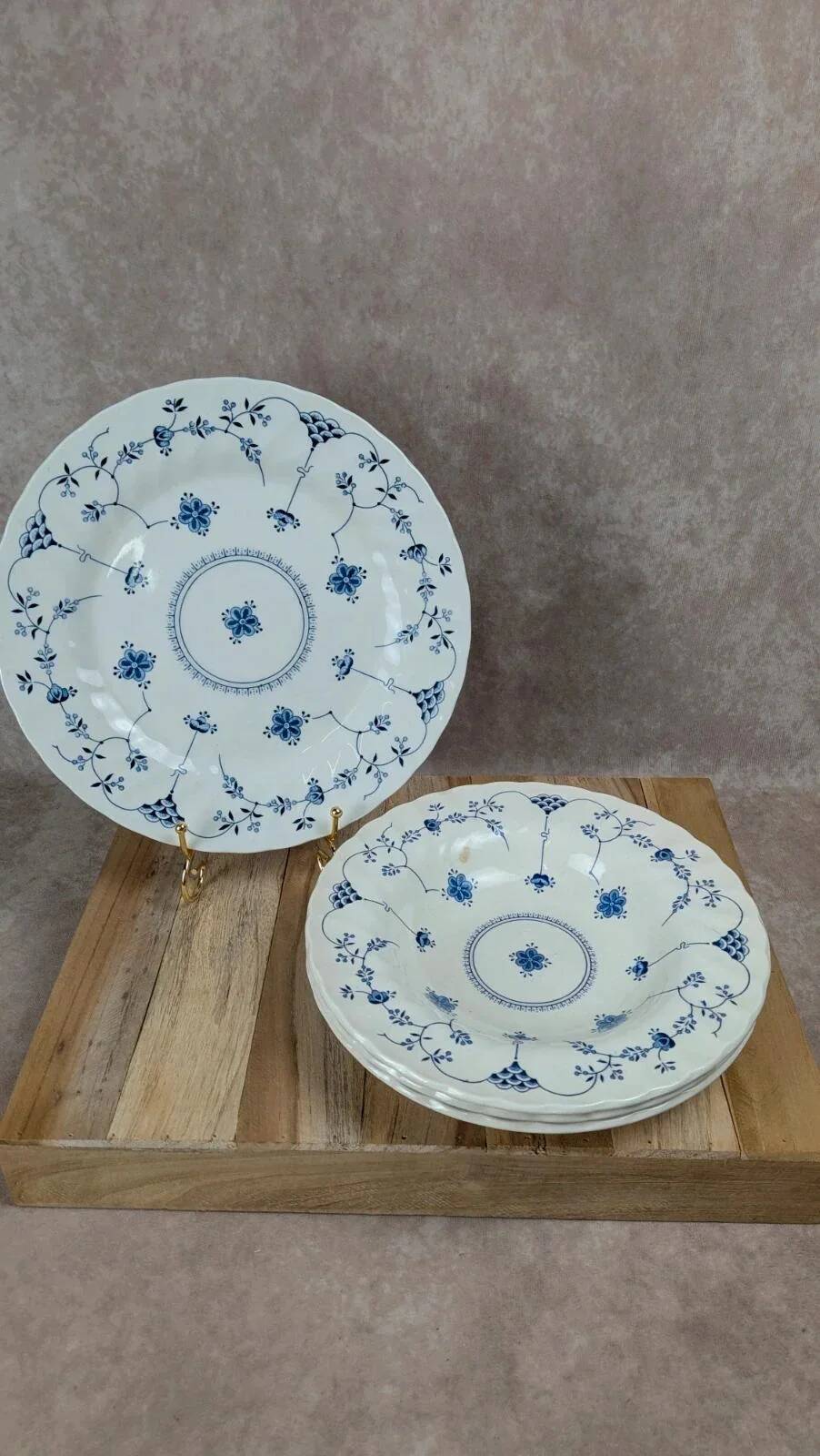 Set of 3 deep plates + dish – Myott Finlandia – England