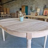Round table solid cherry with extensions