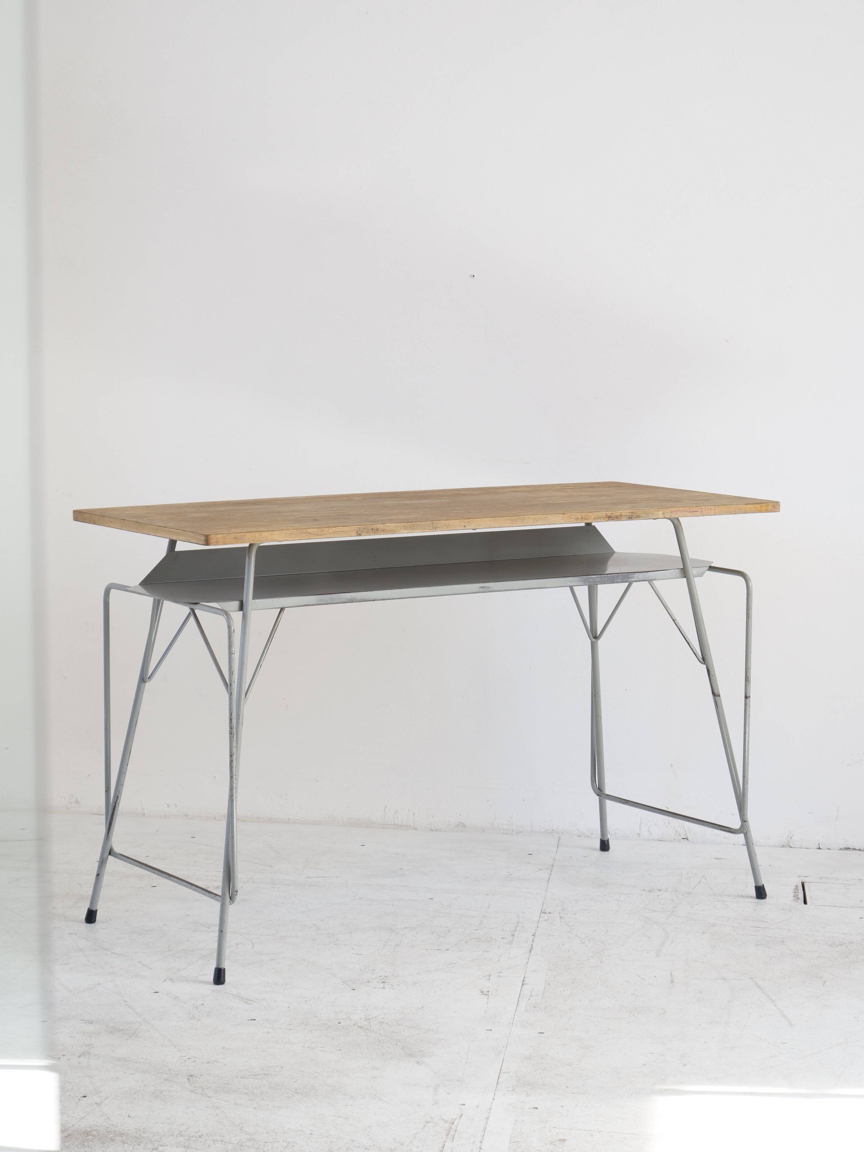 Bureau de Willy Van Der Meeren