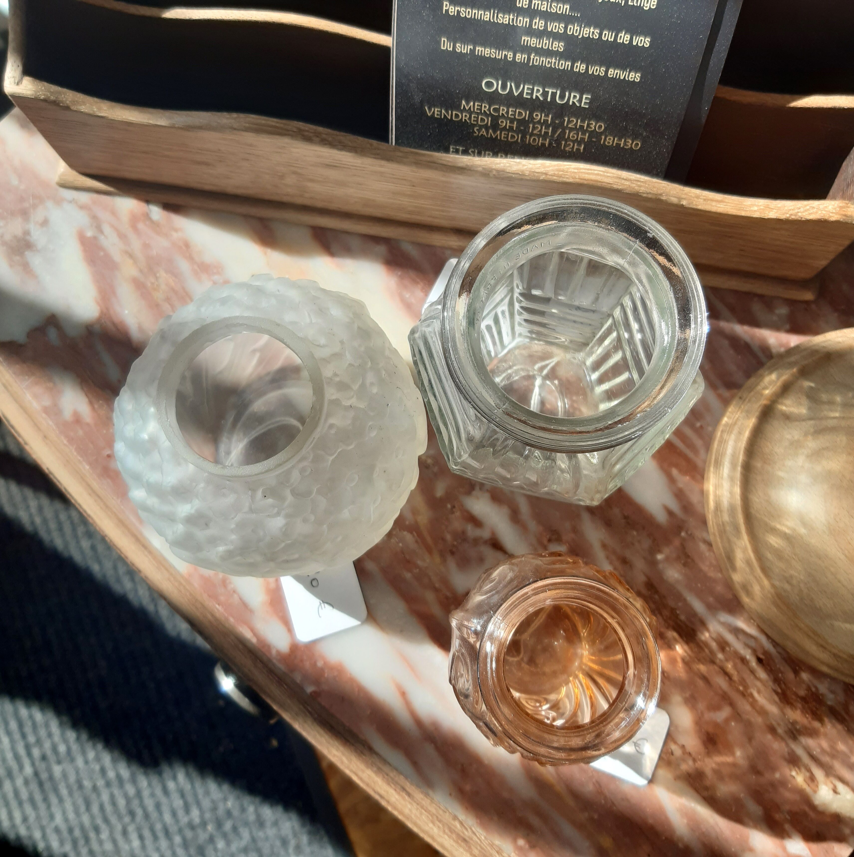 Round vase in opaque molded white glass patterns flowers