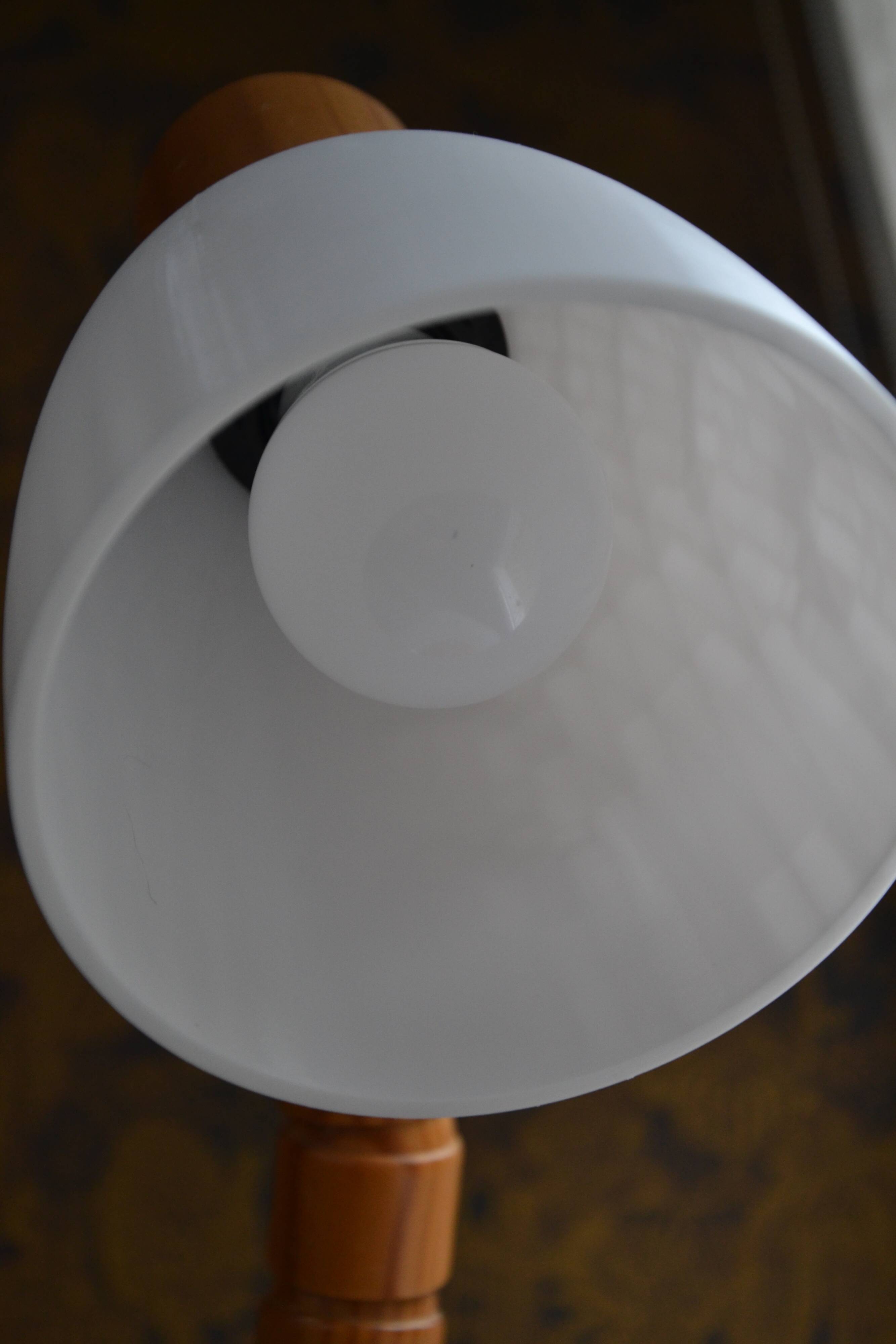 Vintage pine articulated lamp