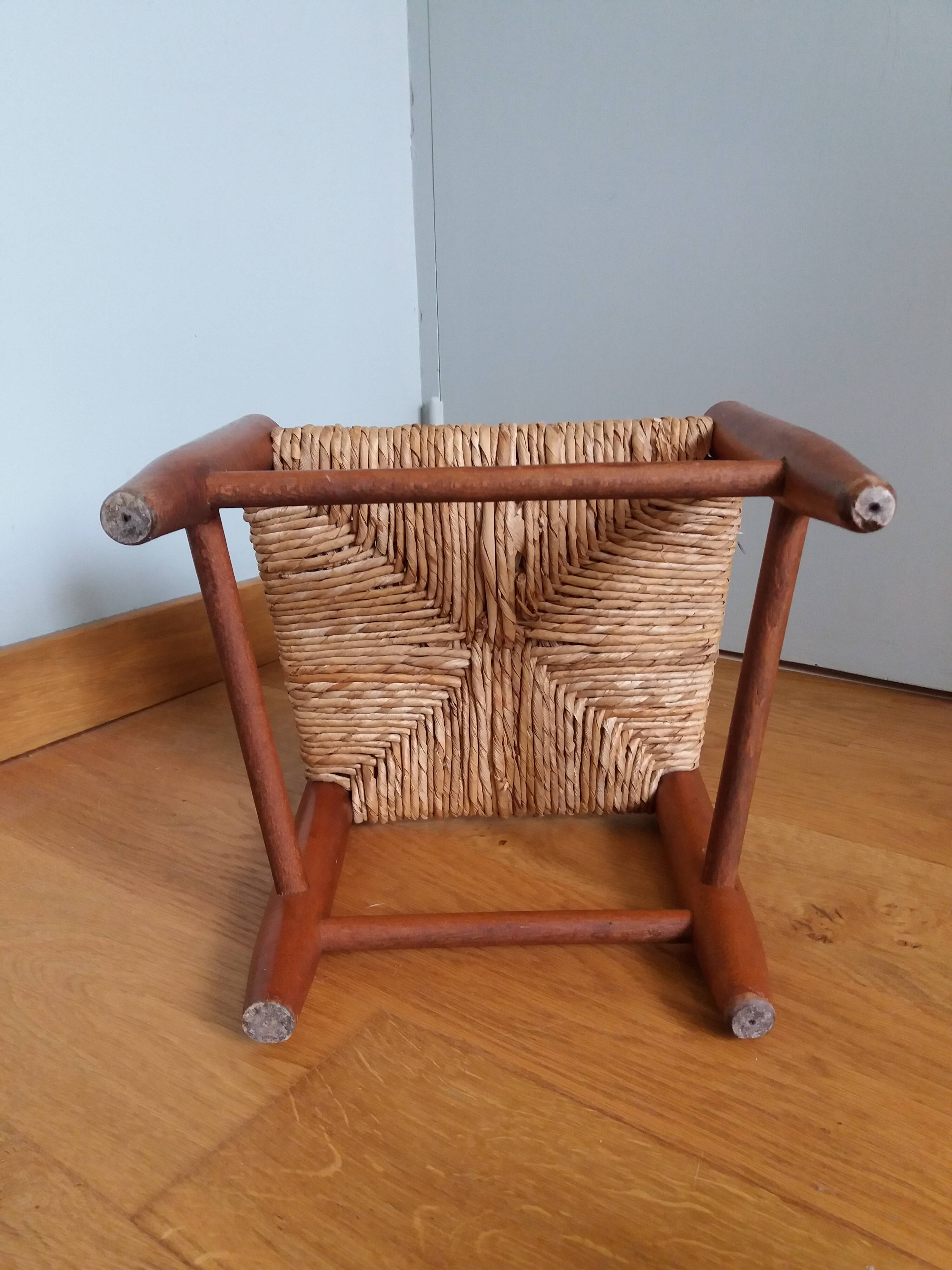 Children's straw chair