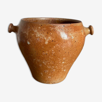 Sandstone pot