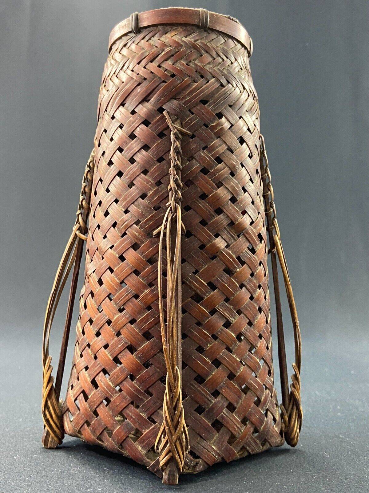 Hanakago vase in woven bamboo for Ikebana Japan late 19th century
