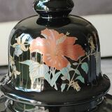Vase with lid. decorative asian potiche with undulations. floral motifs/exotic bird. exclusive décor, made in italy. high 30 cm