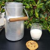 Small milk can