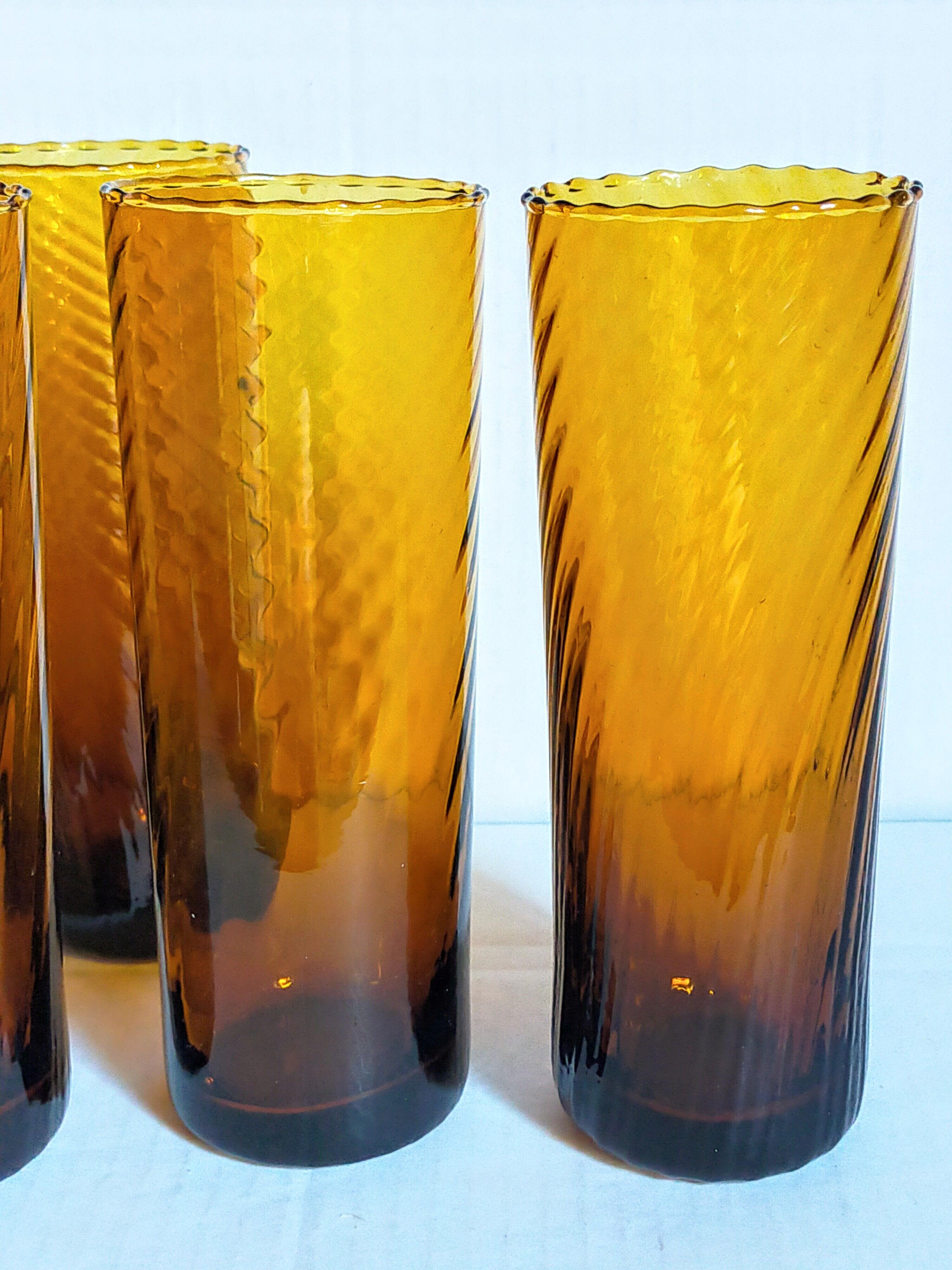 Lot de six verres en verre soufflé