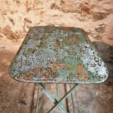 Table bistrot pliante française en fer riveté, années 1920