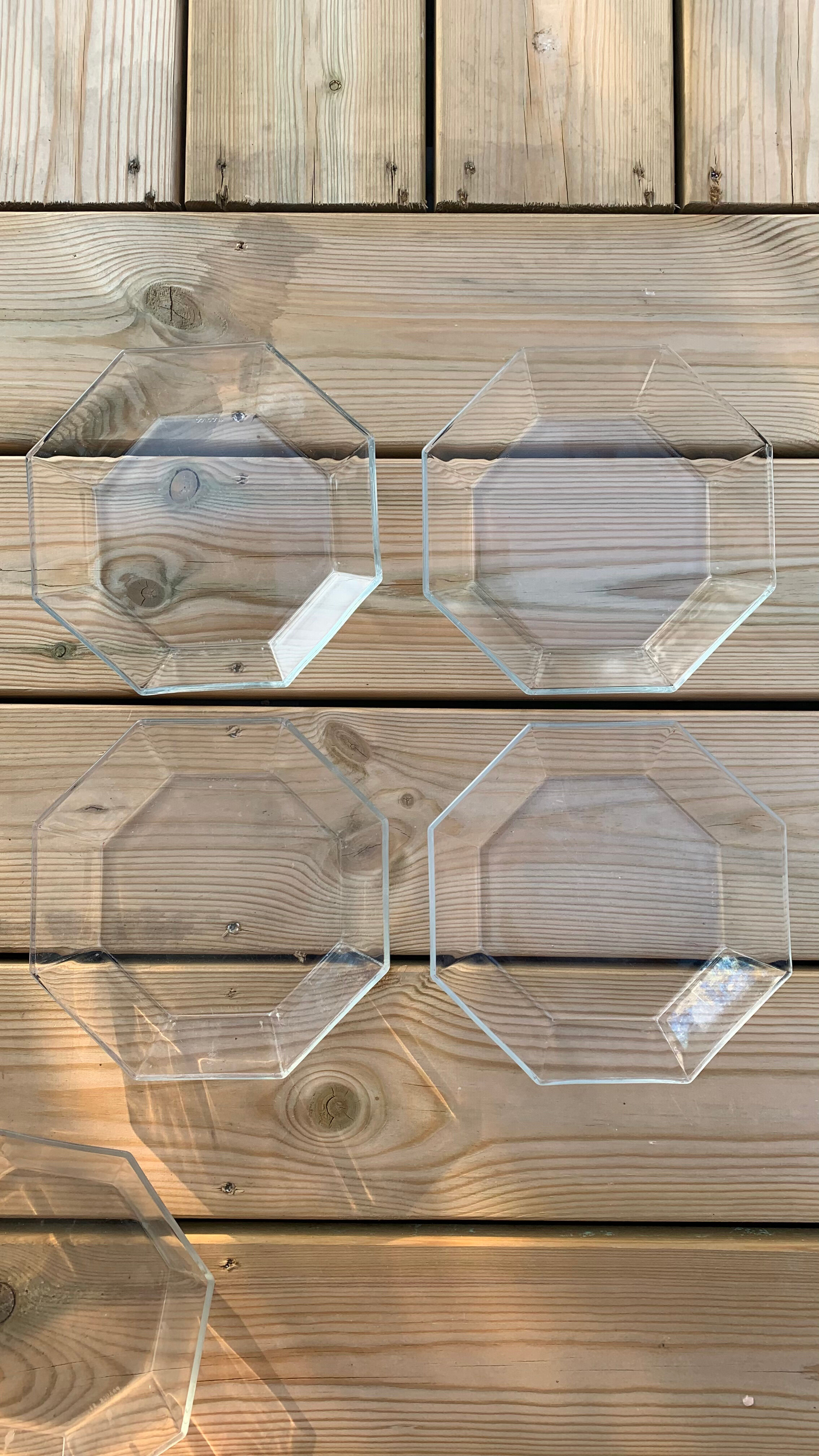 Transparent arcoroc plates