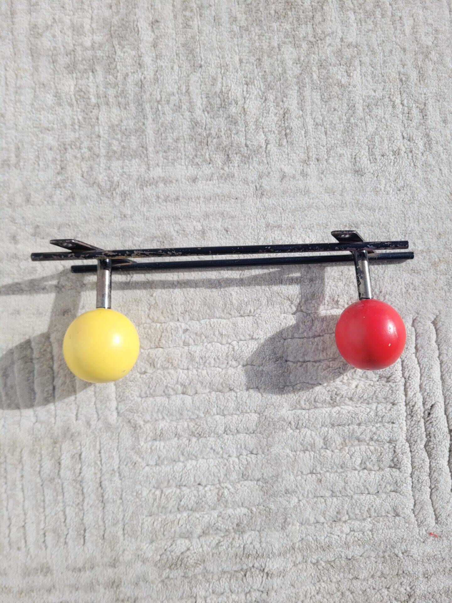1960s ball-shaped coat rack