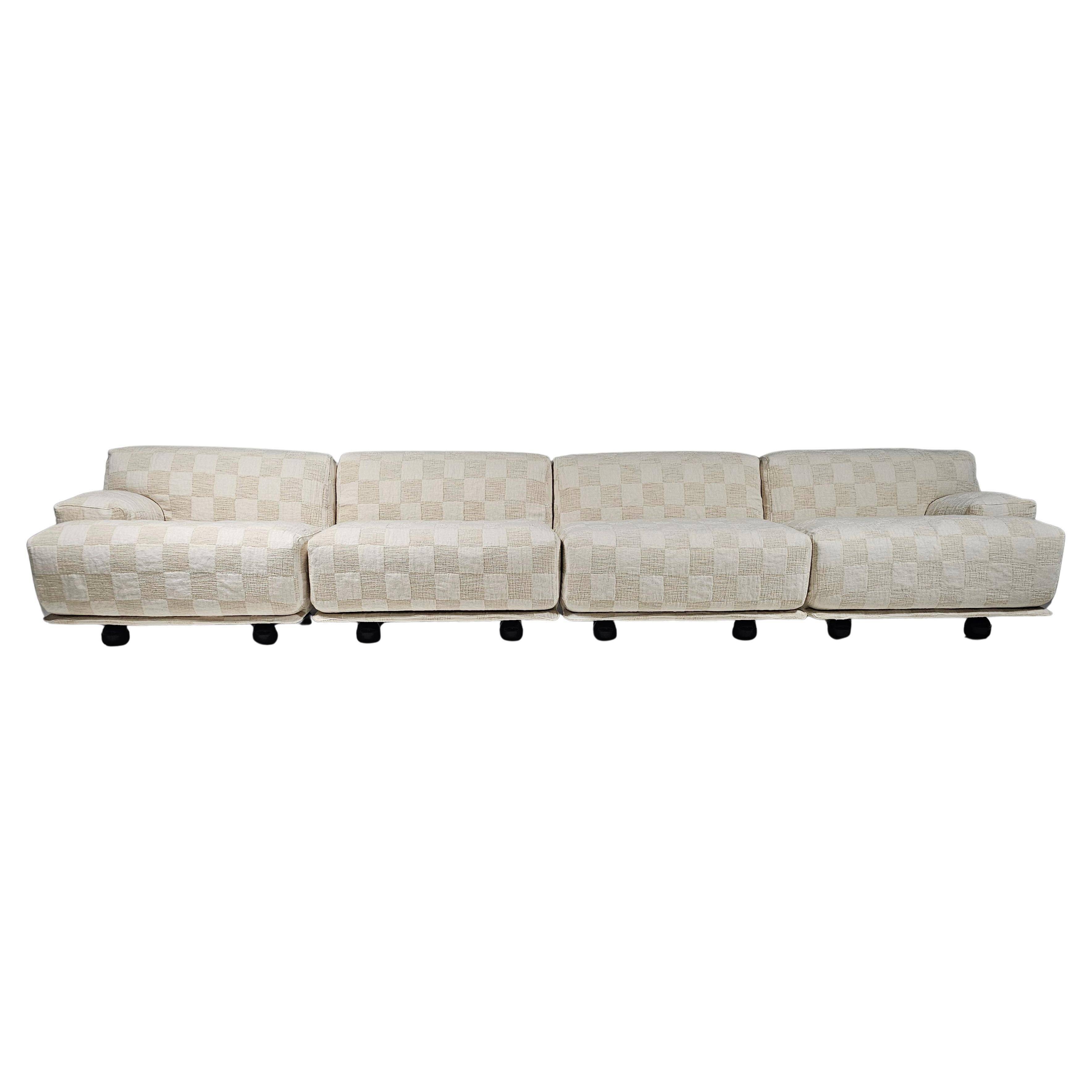 Modular canapé Fiandra in cream check fabric by Vico Magistretti for Cassina