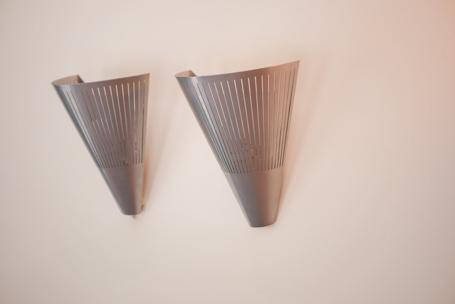 Klyka modernist wall lights from the mid-century by Ikea, Sweden, 1987, set of 2.