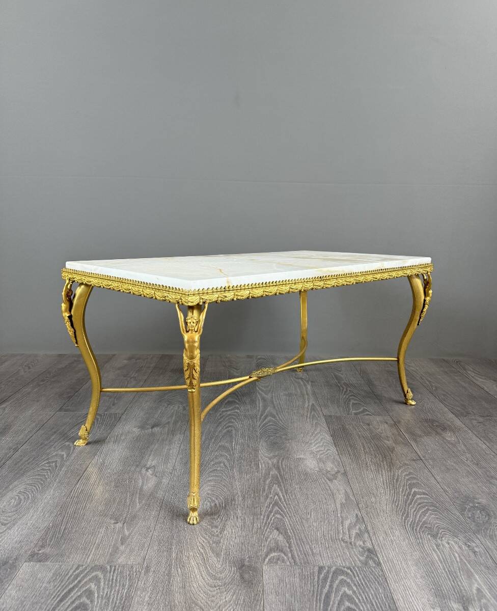 Coffee table in gilded bronze and marble, high-quality decorative work,