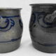Paire de pots en grès gris et bleu marine