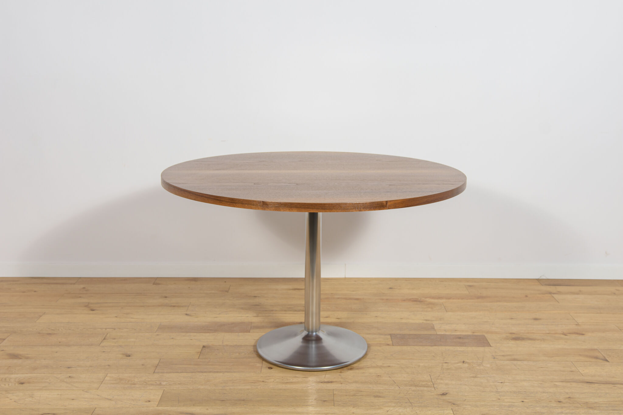 Mid-Century Round Walnut Dining Table, Denmark, 1970s