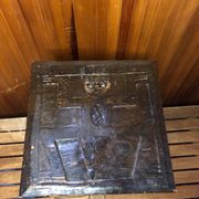 Ancien tabouret avec coffre bois sculpté vintage