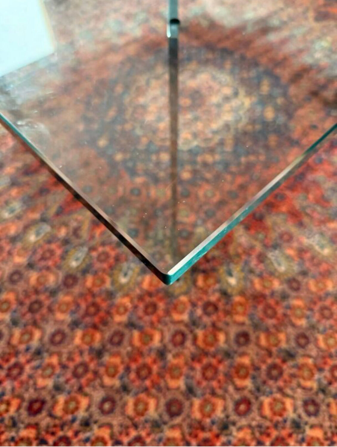 Design coffee table in glass & metal