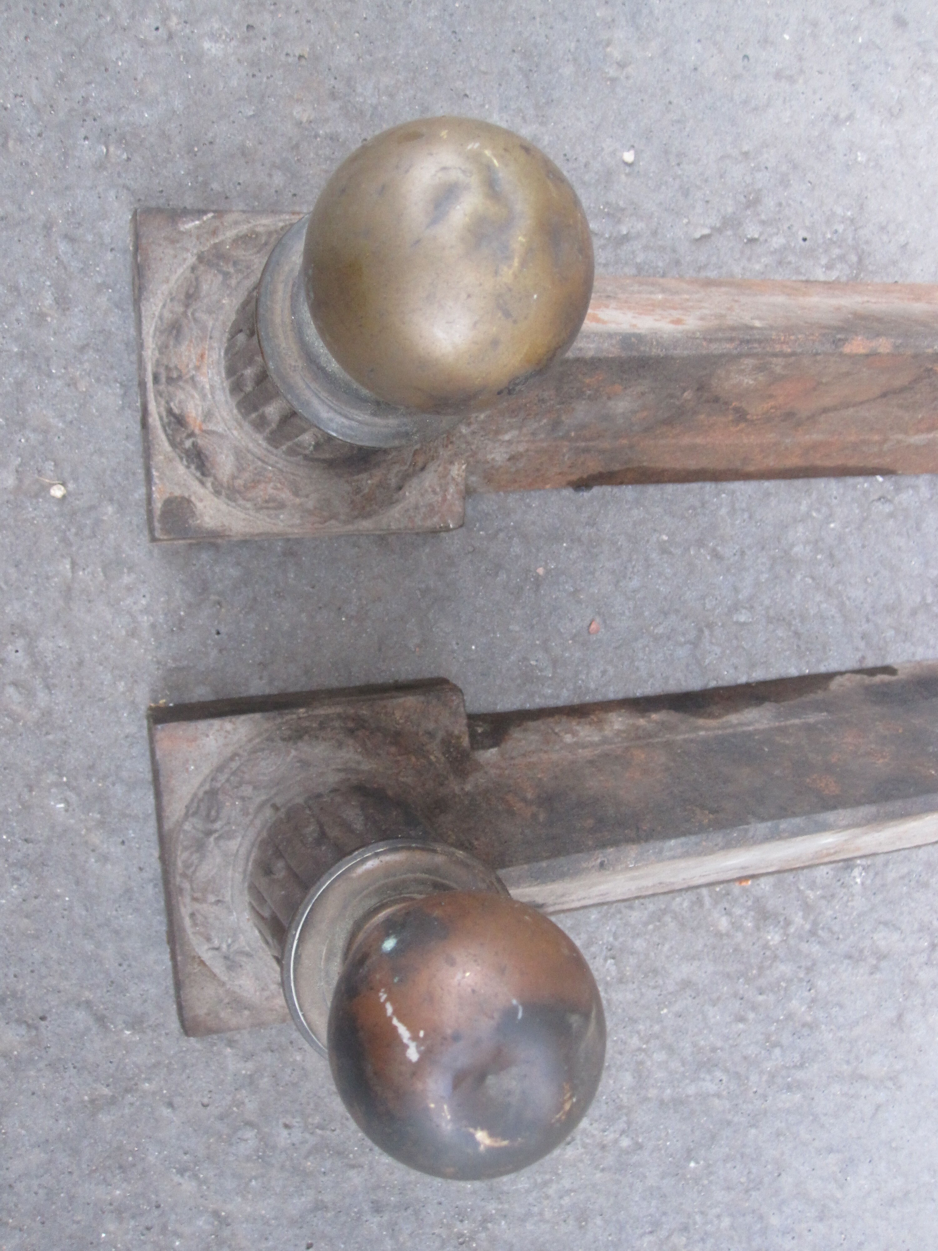 pair of neoclassical Chenets