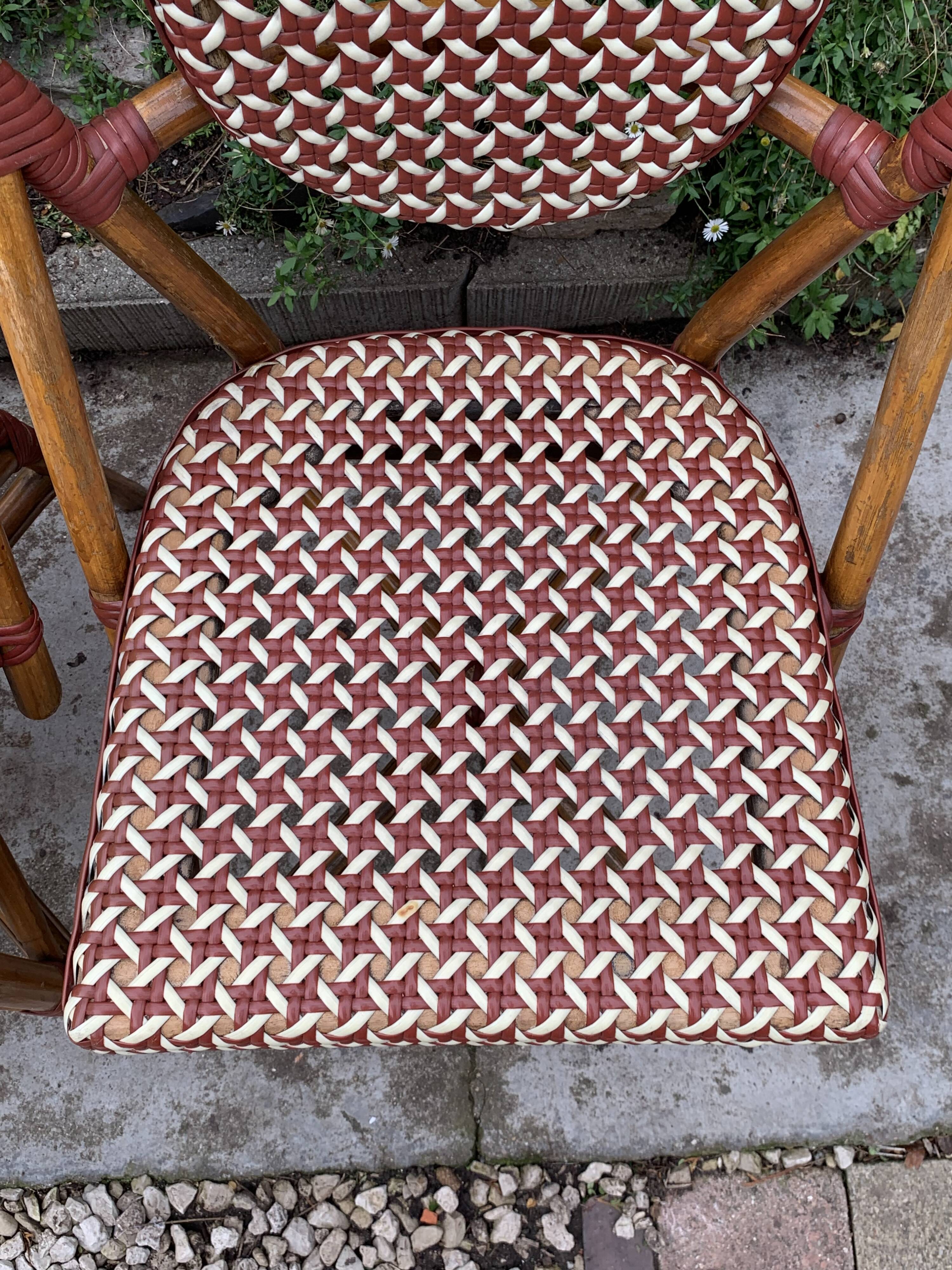 Paire d’anciennes chaises de bistrot terrasse