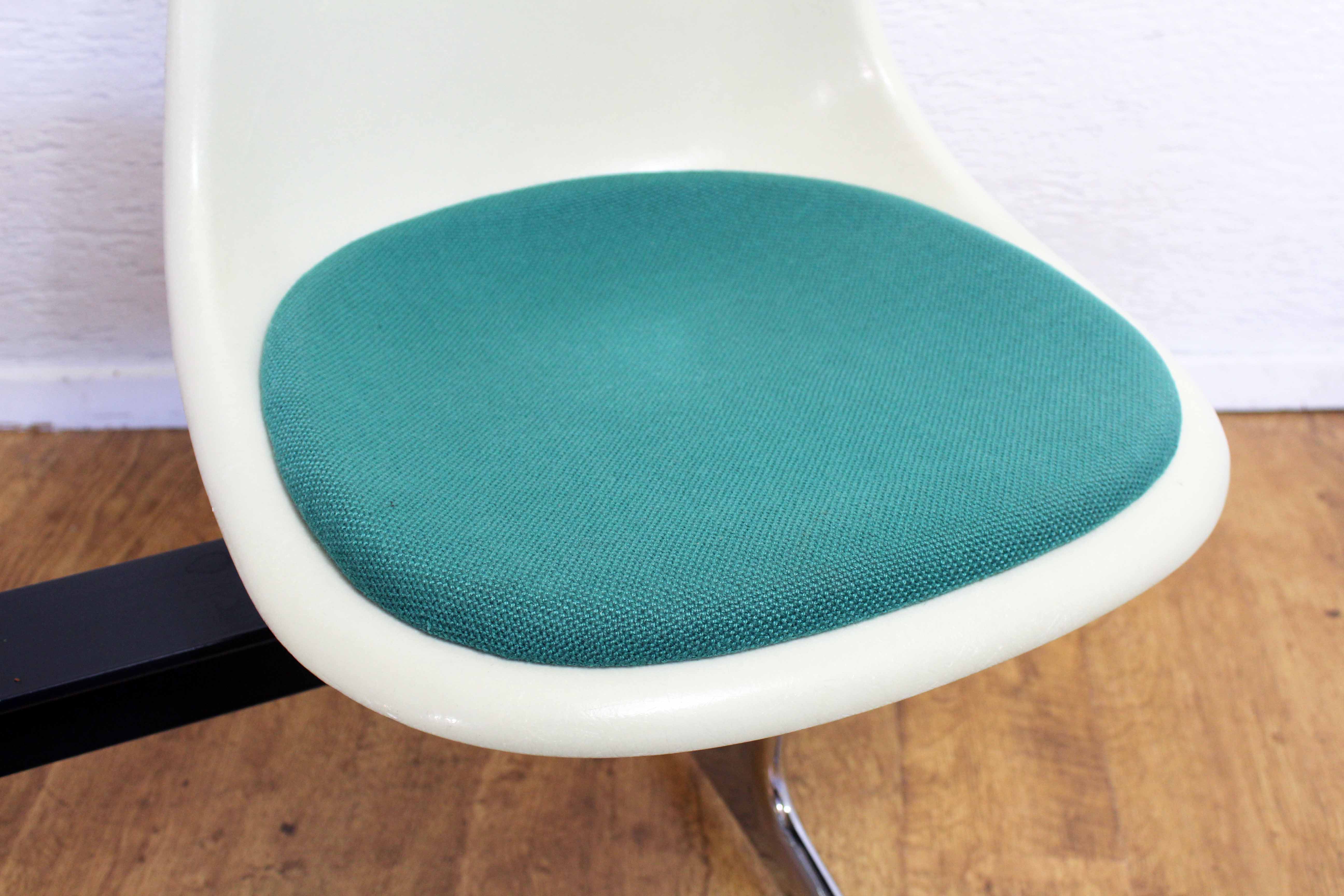 Bench EAMES Edition Vitra 1970