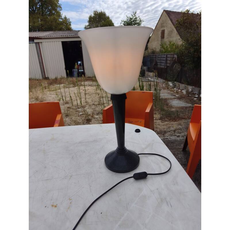 Lampe Jumo bakélite et opaline blanche