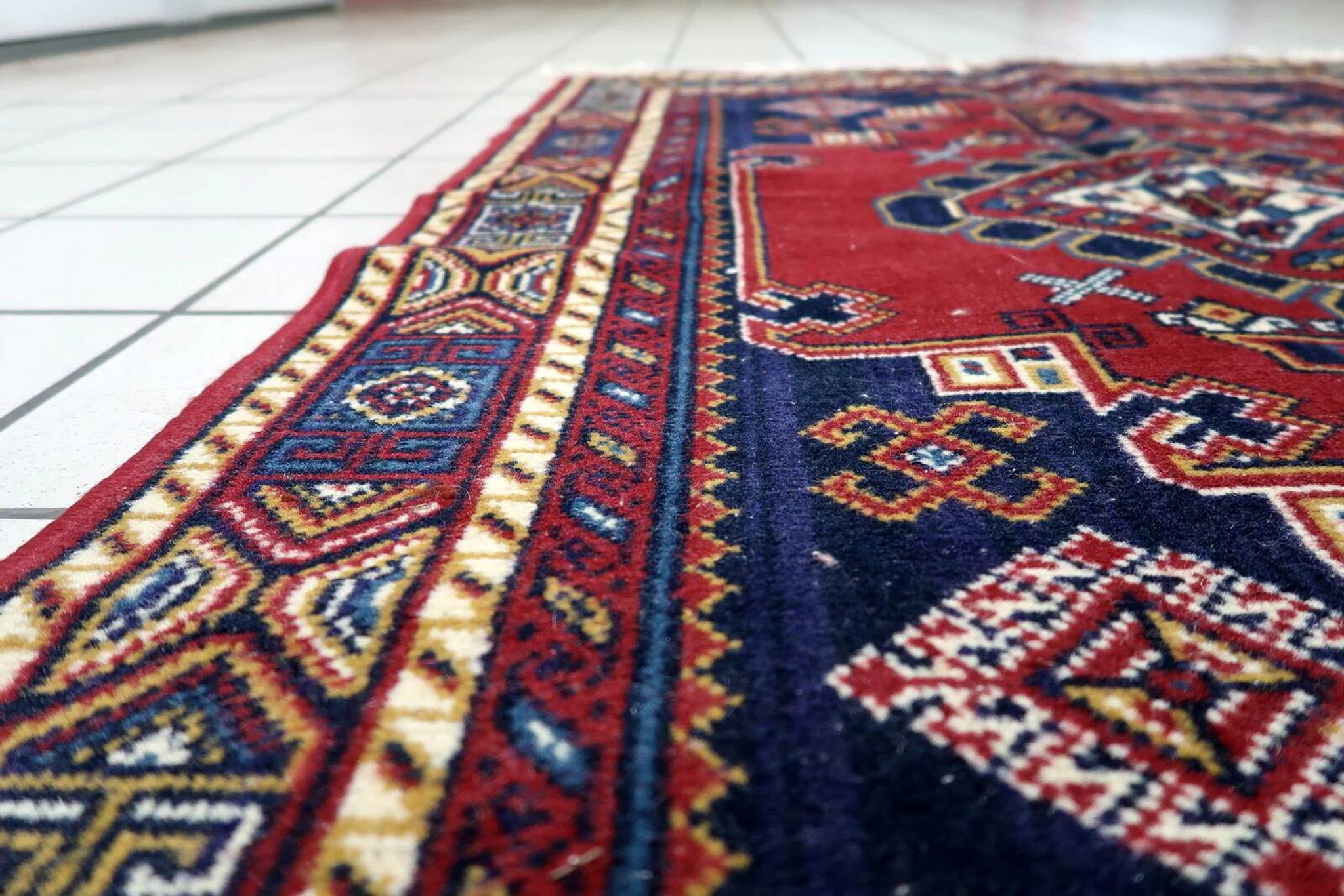Vintage European Persian-style Shiraz rug 100 cm x 142 cm 1950s - 1C1232