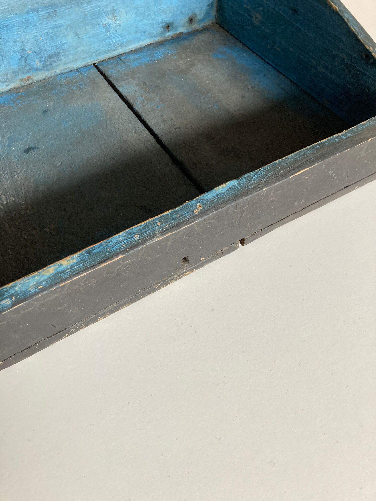 19th farm storage box in washed wooden popular arts