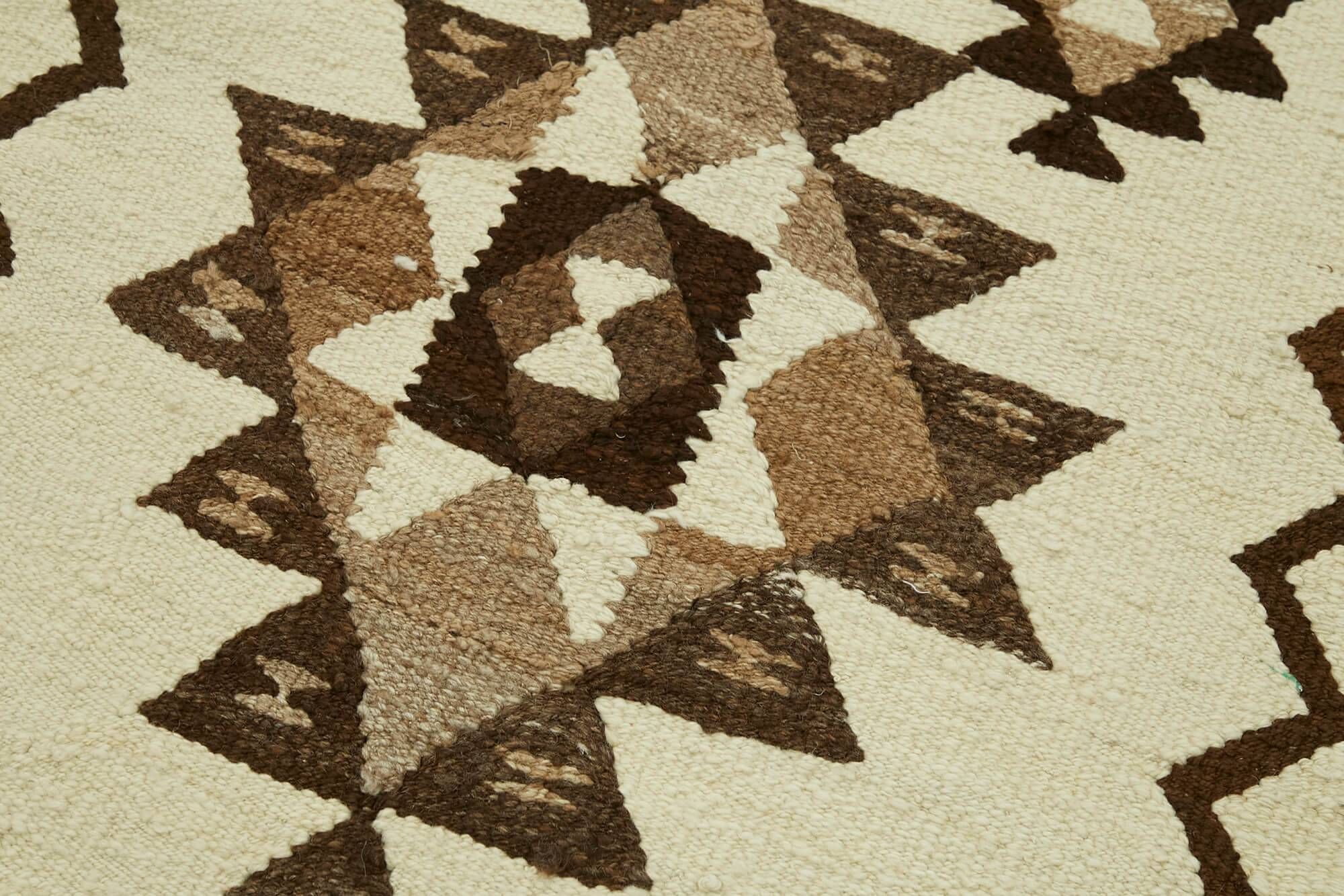 Turkish Handwoven Vintage Herki Kilim 80 cm x 273 cm