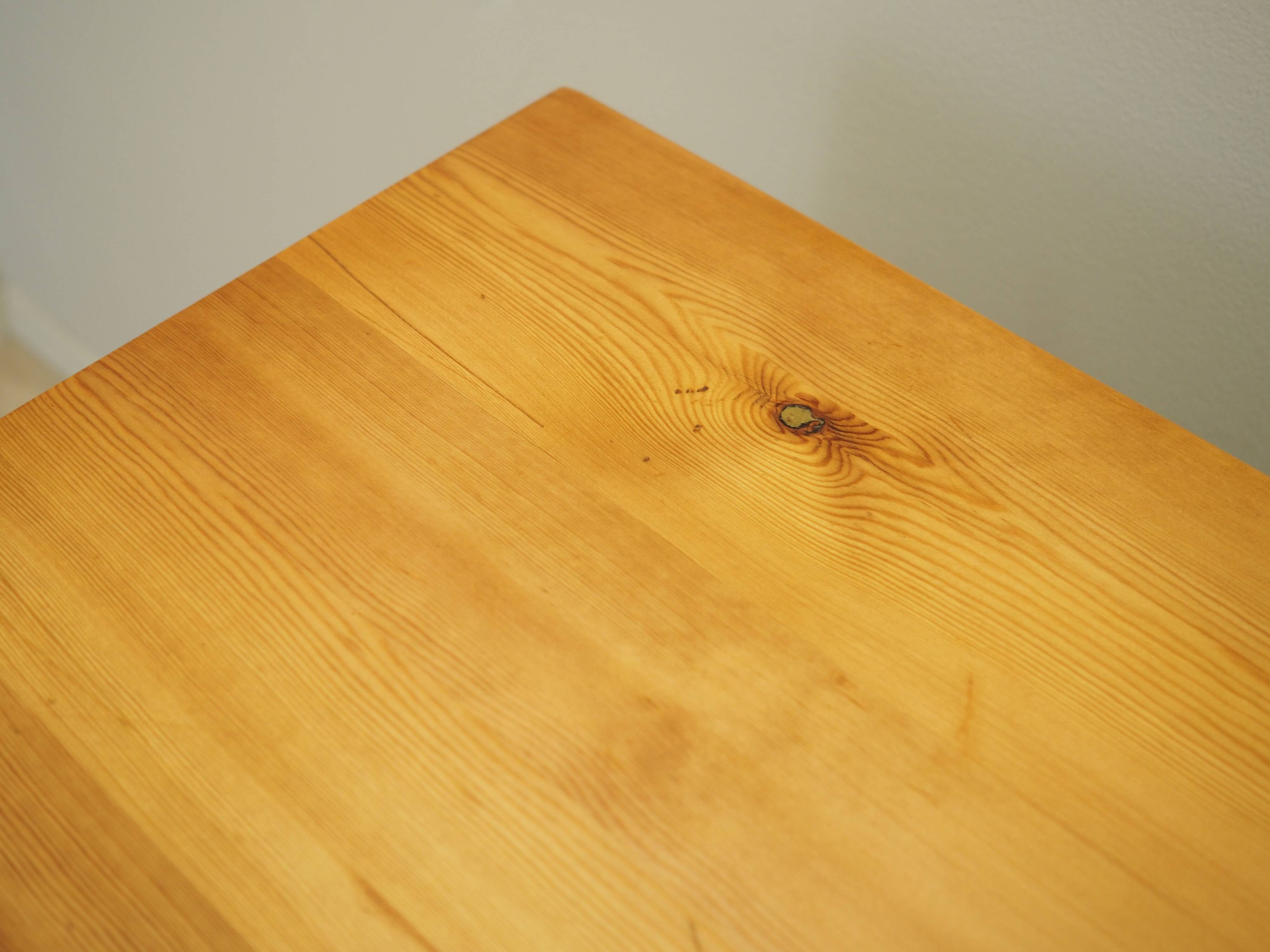 Pine showcase, Danish design, 1980s, production: Denmark