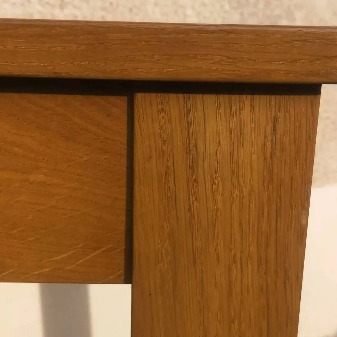 Petite table carrée en chêne massif, 50 × 50 cm