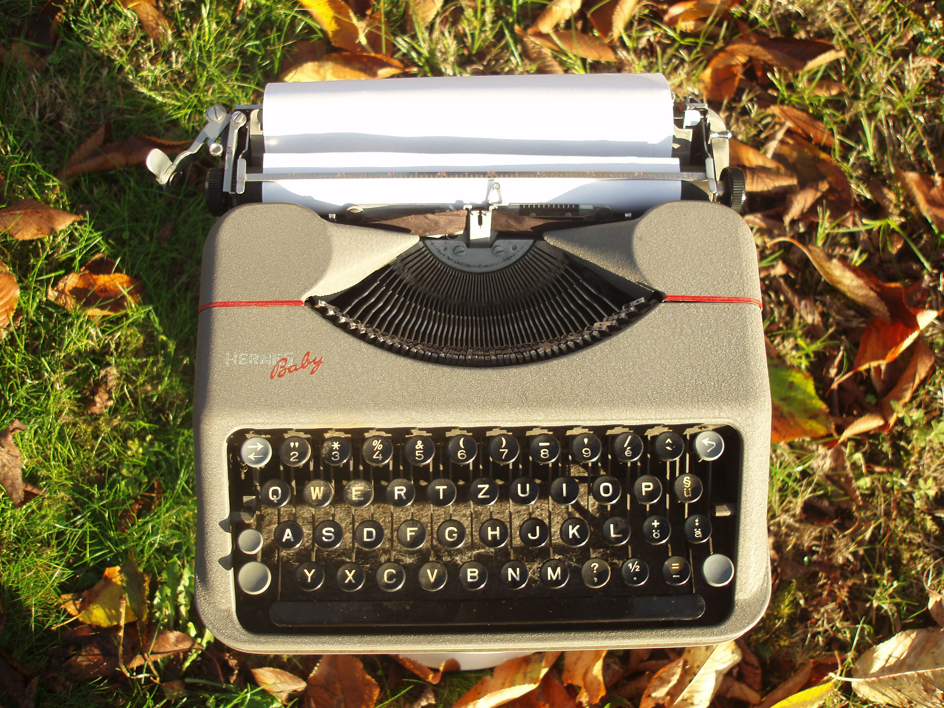 Hermes Baby typewriter with bag