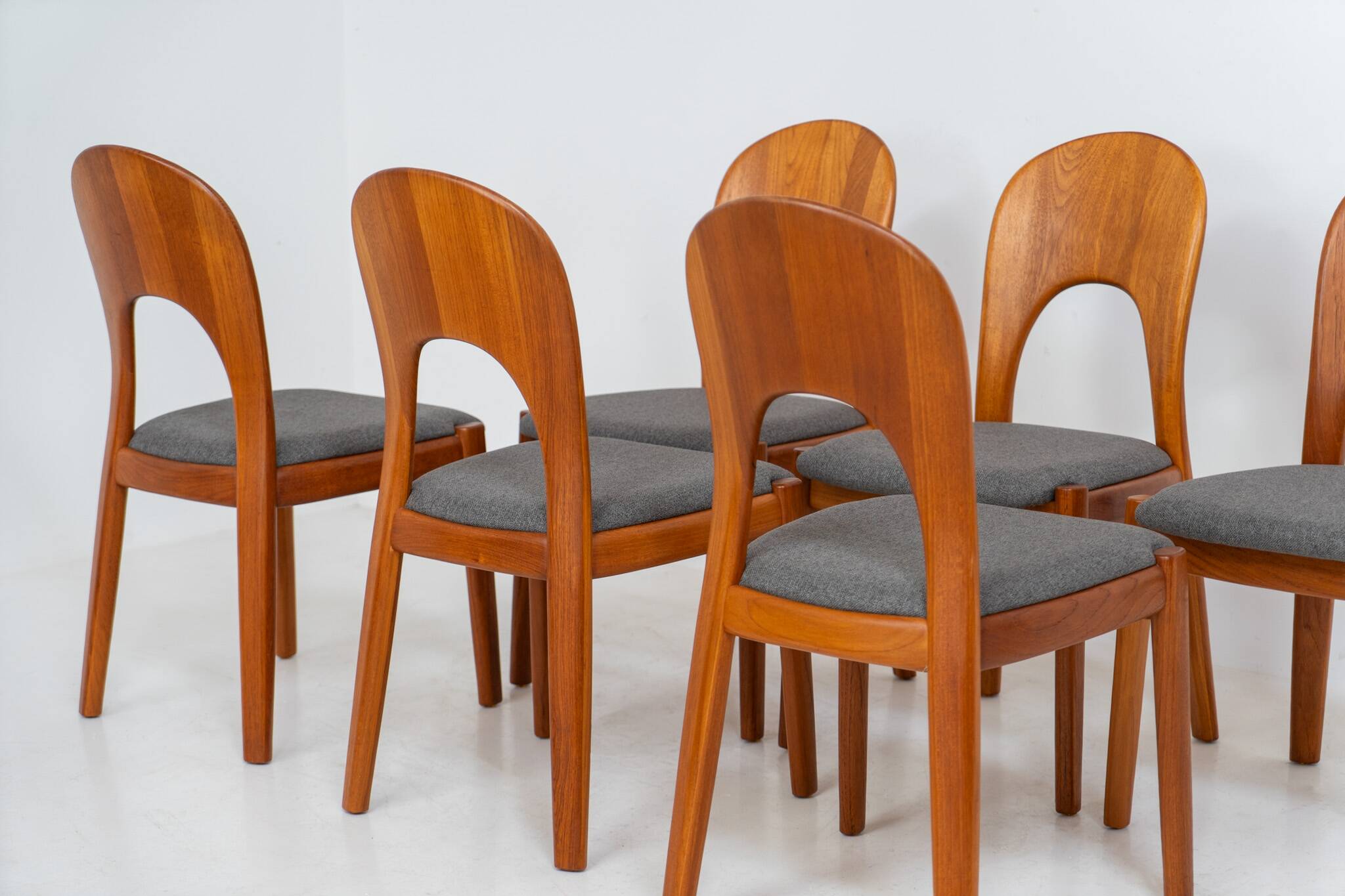 Ensemble de 6 chaises de salle à manger "Morten" par Niels Koefoed