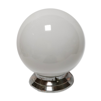 Plafonnier boule en opaline