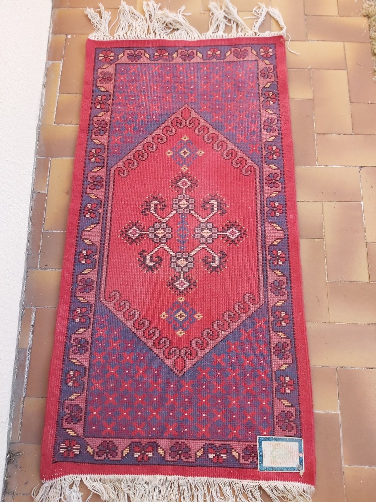 Tunisia hand-woven wool carpet