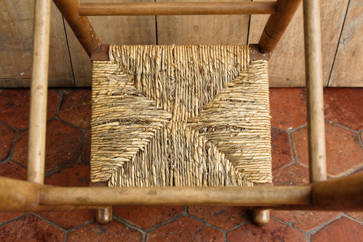 Mulched high chair, turned wood