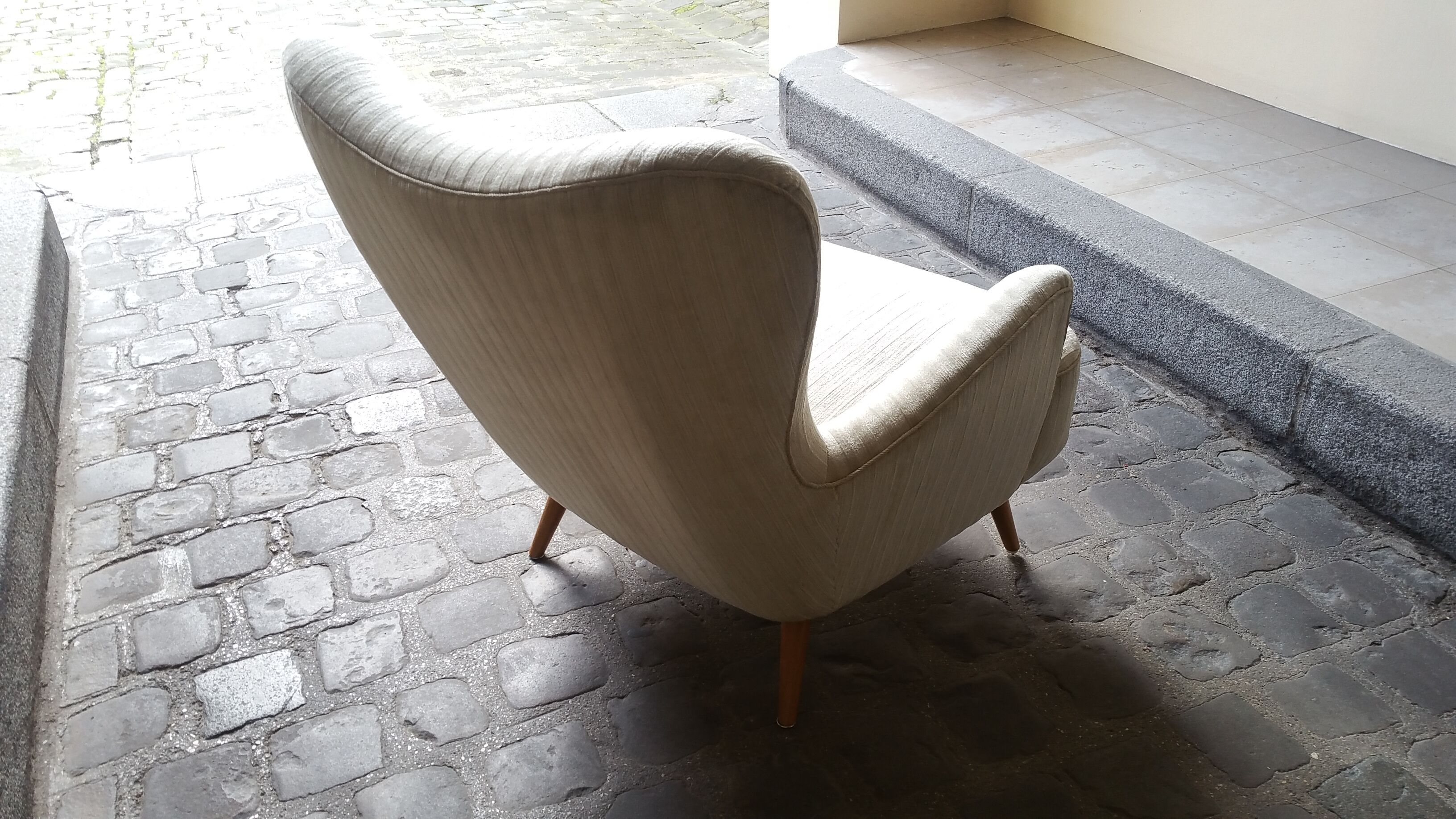 Set of 4 chairs organic wingback chairs of the 50s/60s vintage