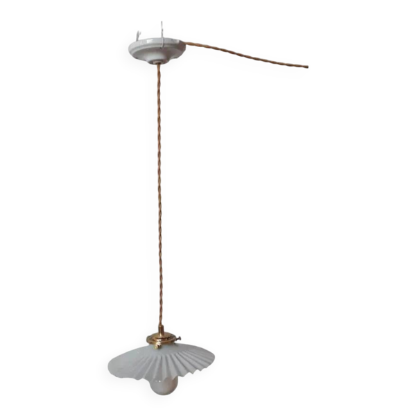Suspension abat-jour vintage en opaline blanche gaufrée striée - circa années 1940