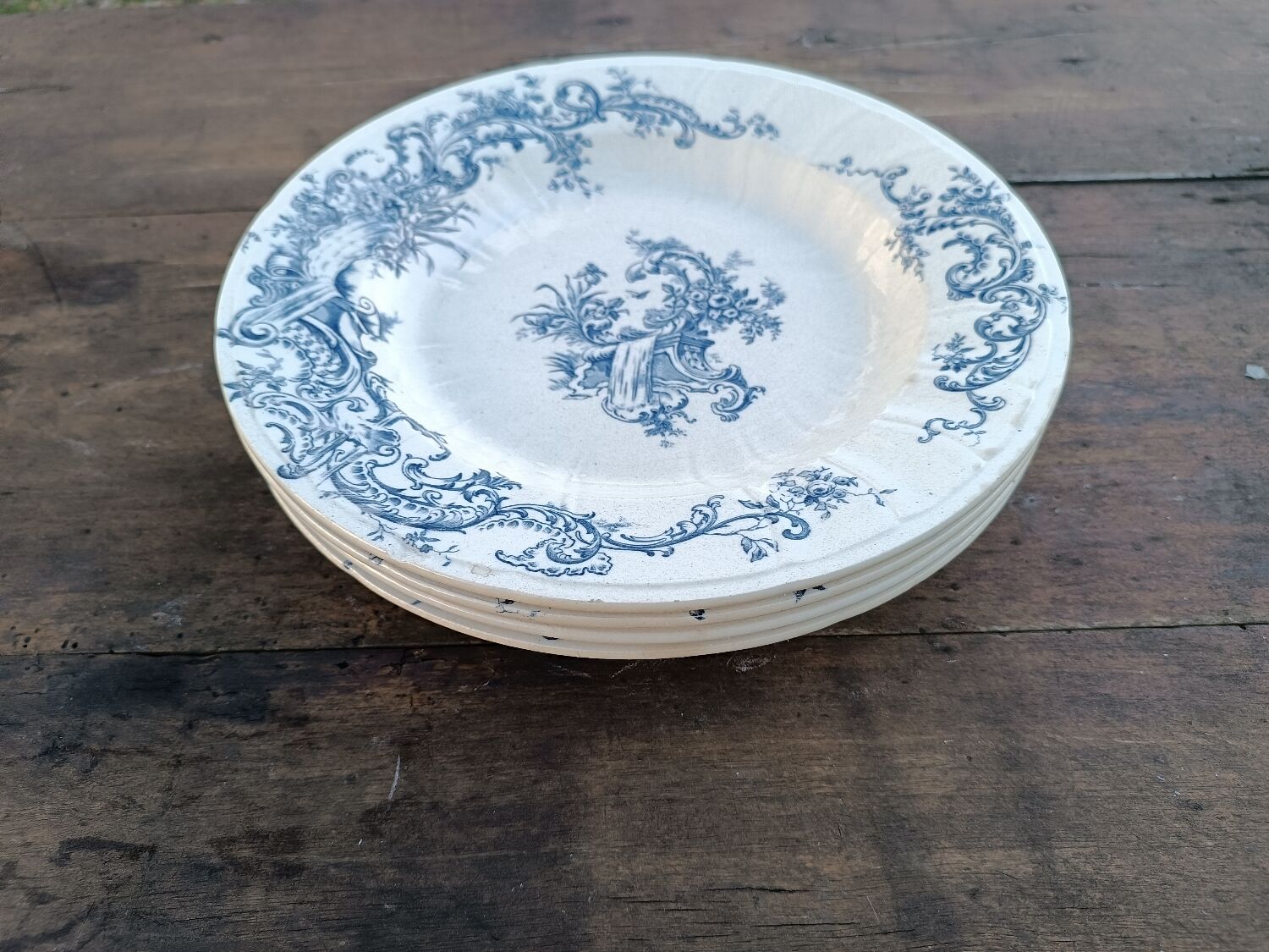 Earthenware plates iron Gien Baroque model