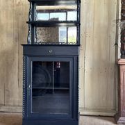 Vitrine ancienne