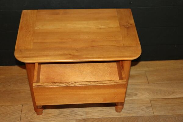 Paire chevets à tiroir orme massif