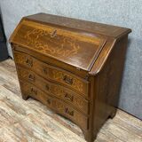 Commode scriban galbé style Louis XV en marqueterie de bois précieux vers 1900