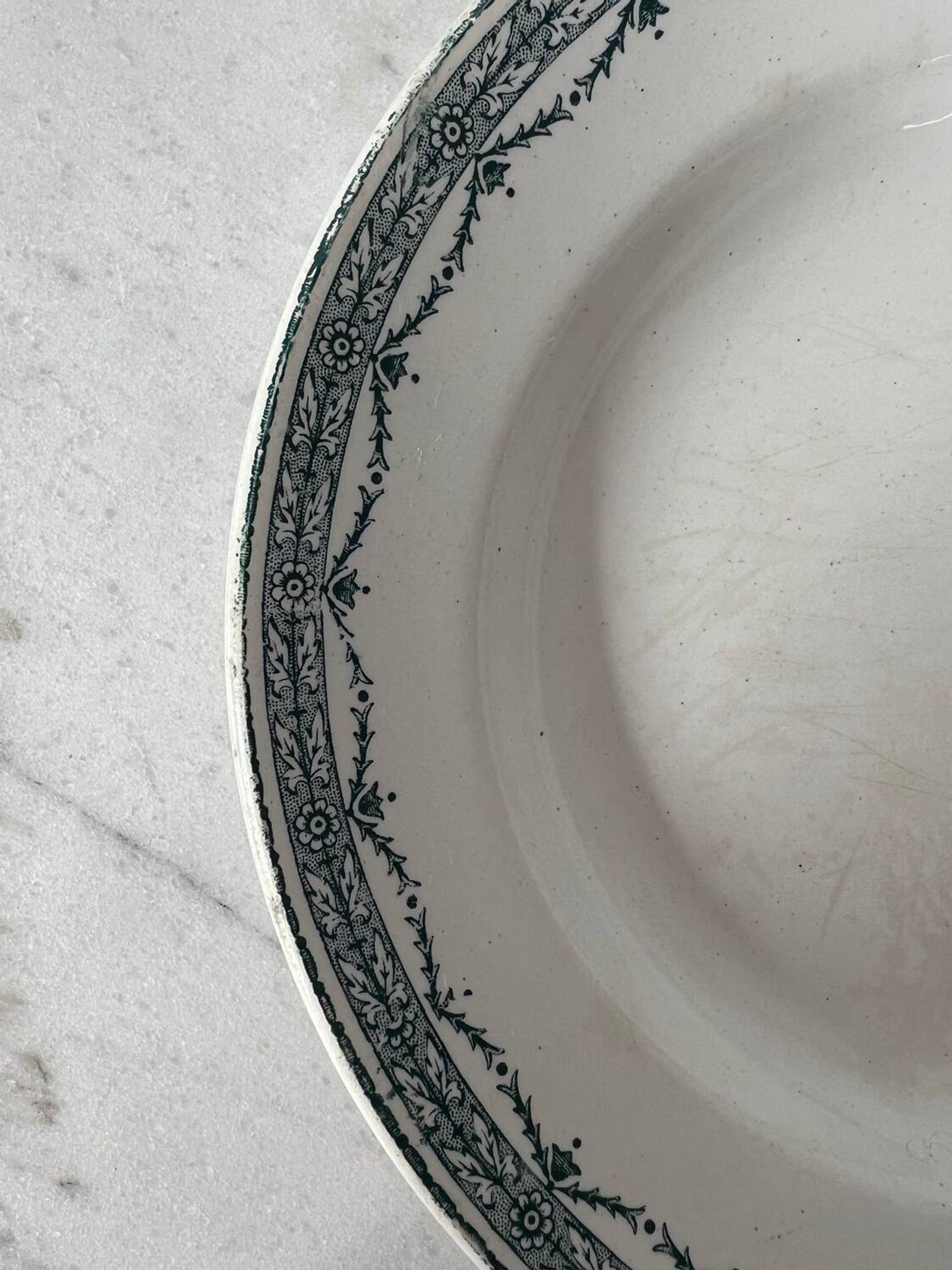 Lot de 2 assiettes creuse Terre de Fer St Armand Magali