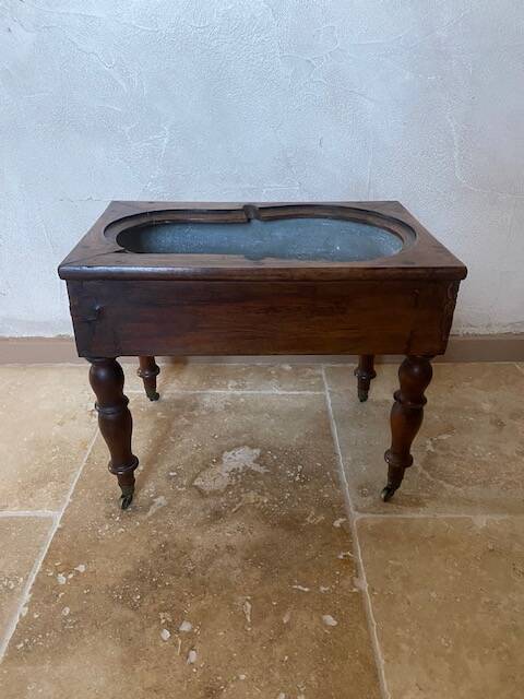 Mahogany bidet Napoleon III with zinc interior