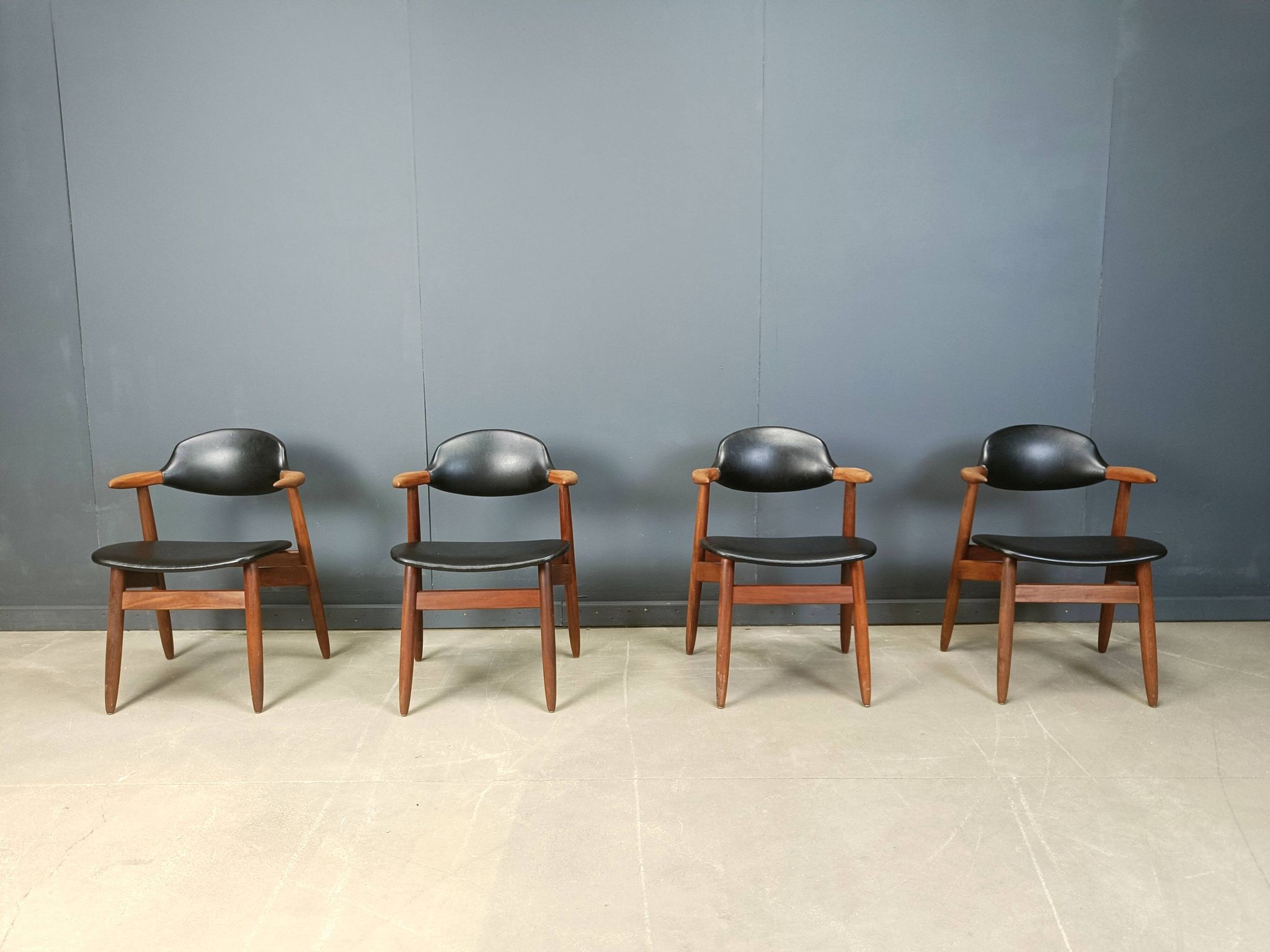 Vintage Cowhorn Dining Chairs by Tijsseling Meubelfabriek, Hulmefa, 1960s,