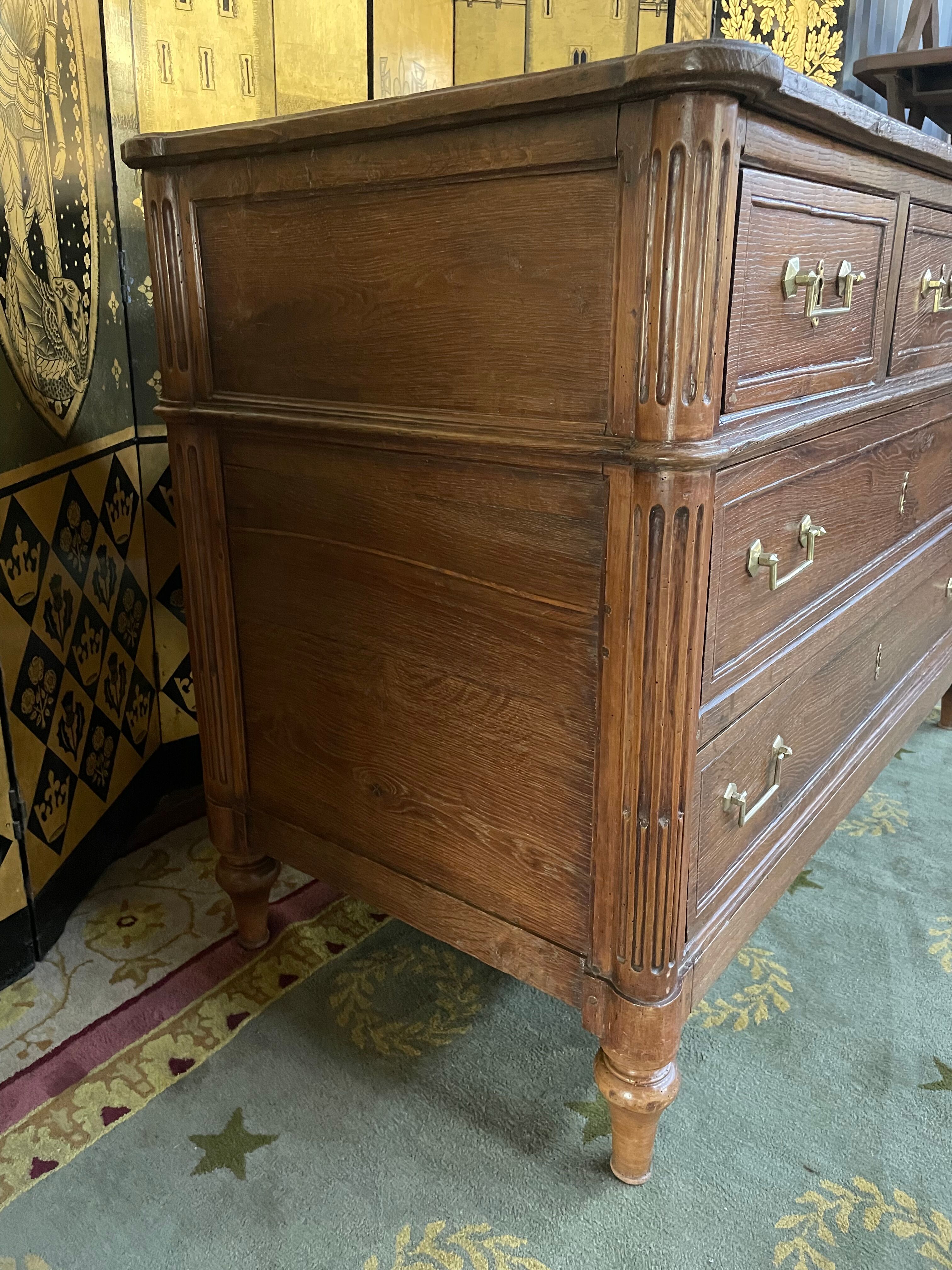 Commode Louis XVI en chêne 19eme