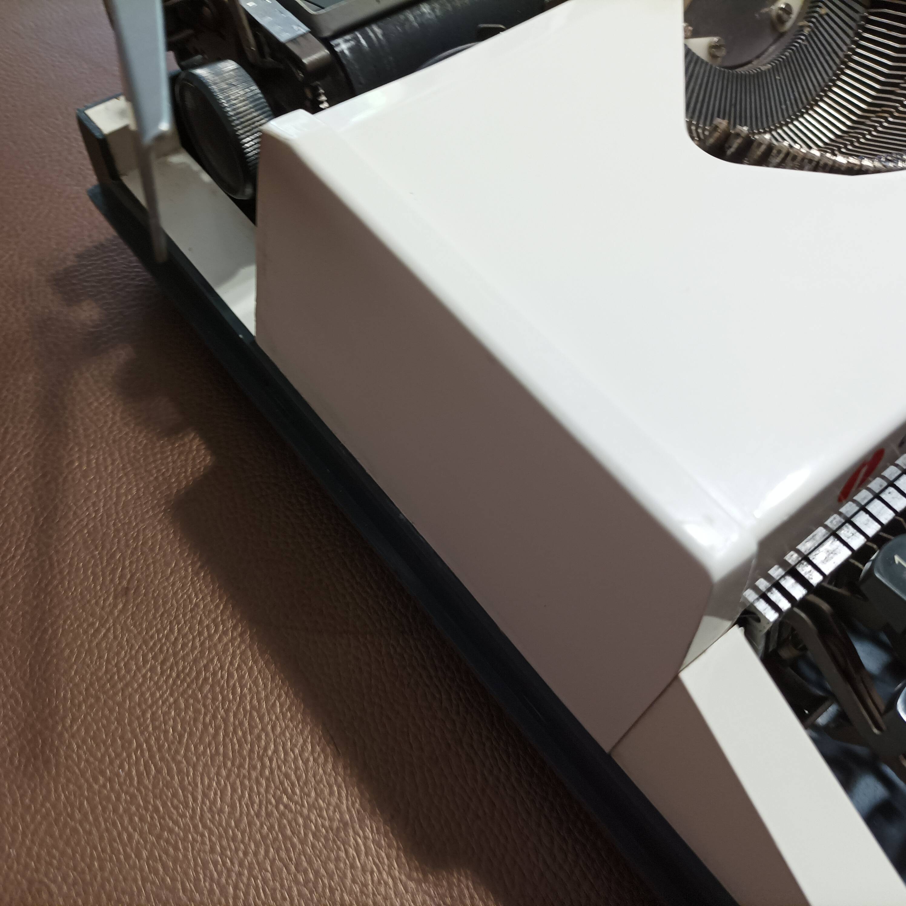 Olympiette special typewriter