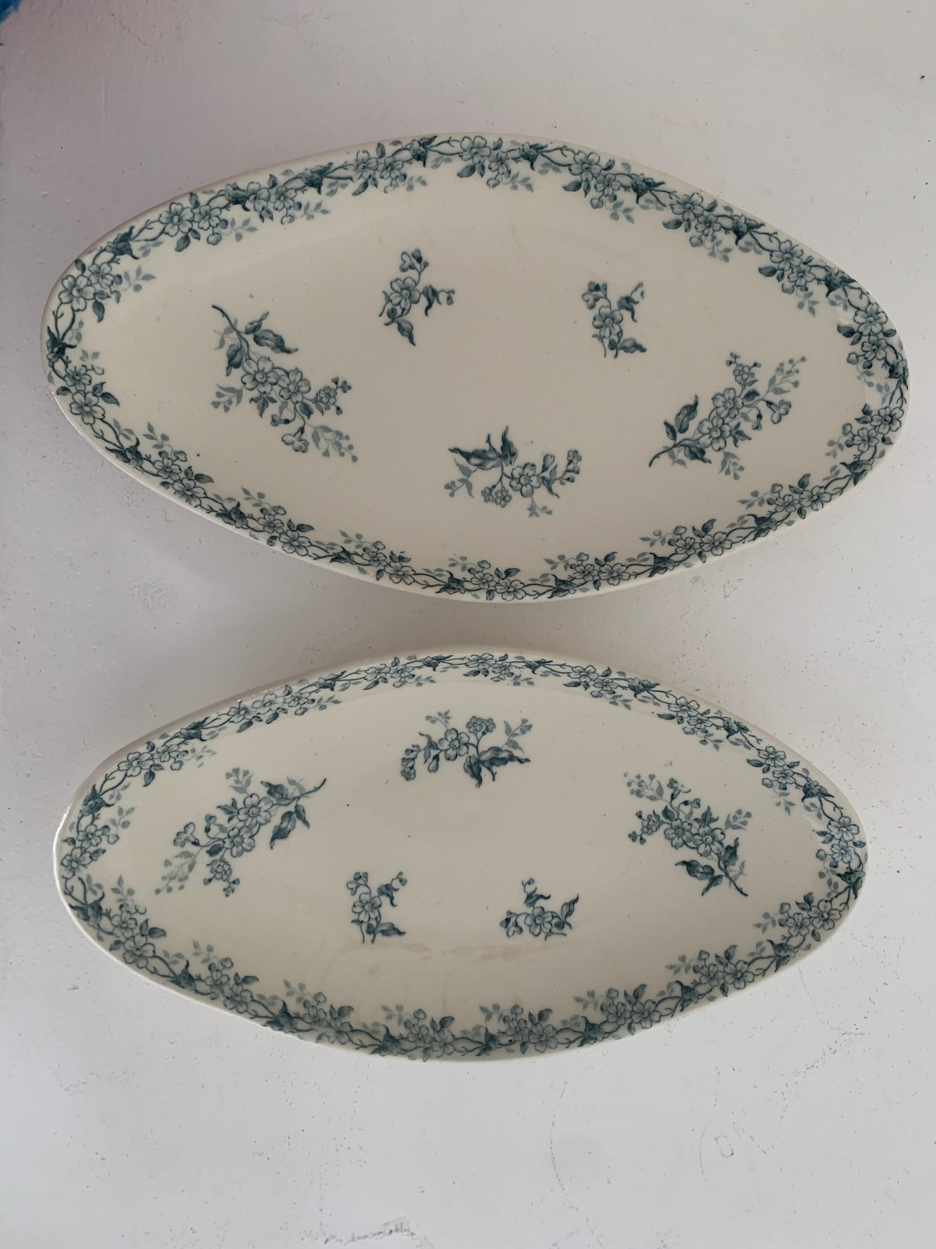 Pair of Gien opaque porcelain ravines, April model