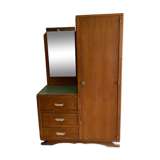 Asymmetrical cabinet
