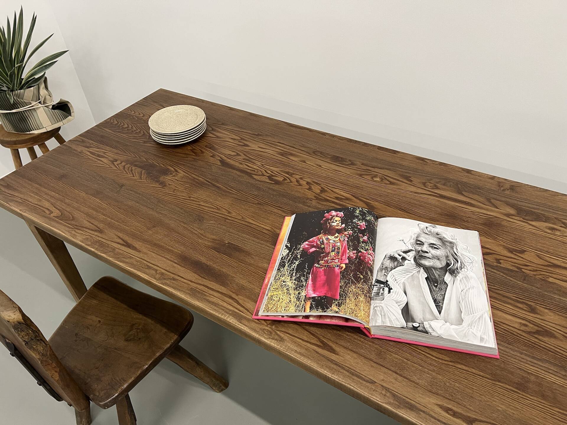 Farmhouse table with spindle legs in solid beech and ash
